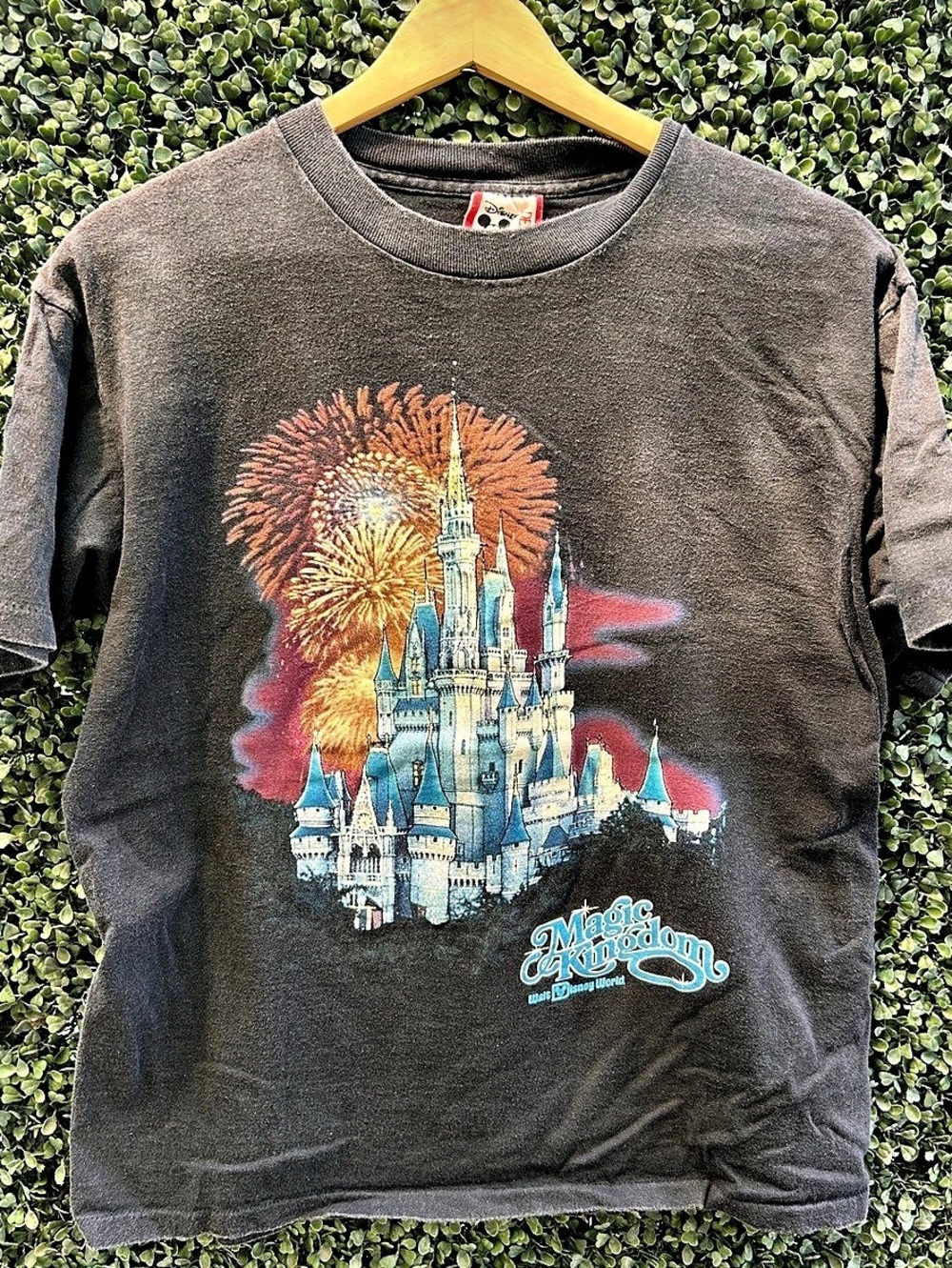 Disney Magic Kingdom Cinderella Castle graphic tee Graphic Tee Black Size Medium